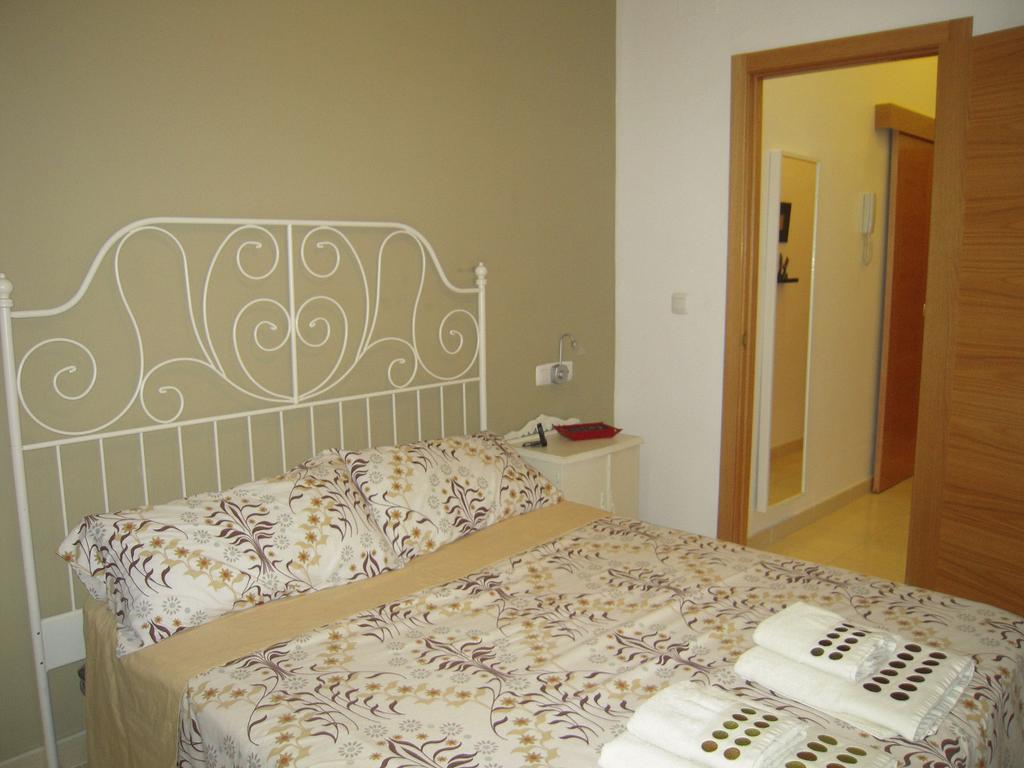 Malama Apartamentos Turisticos Μάλαγα Δωμάτιο φωτογραφία